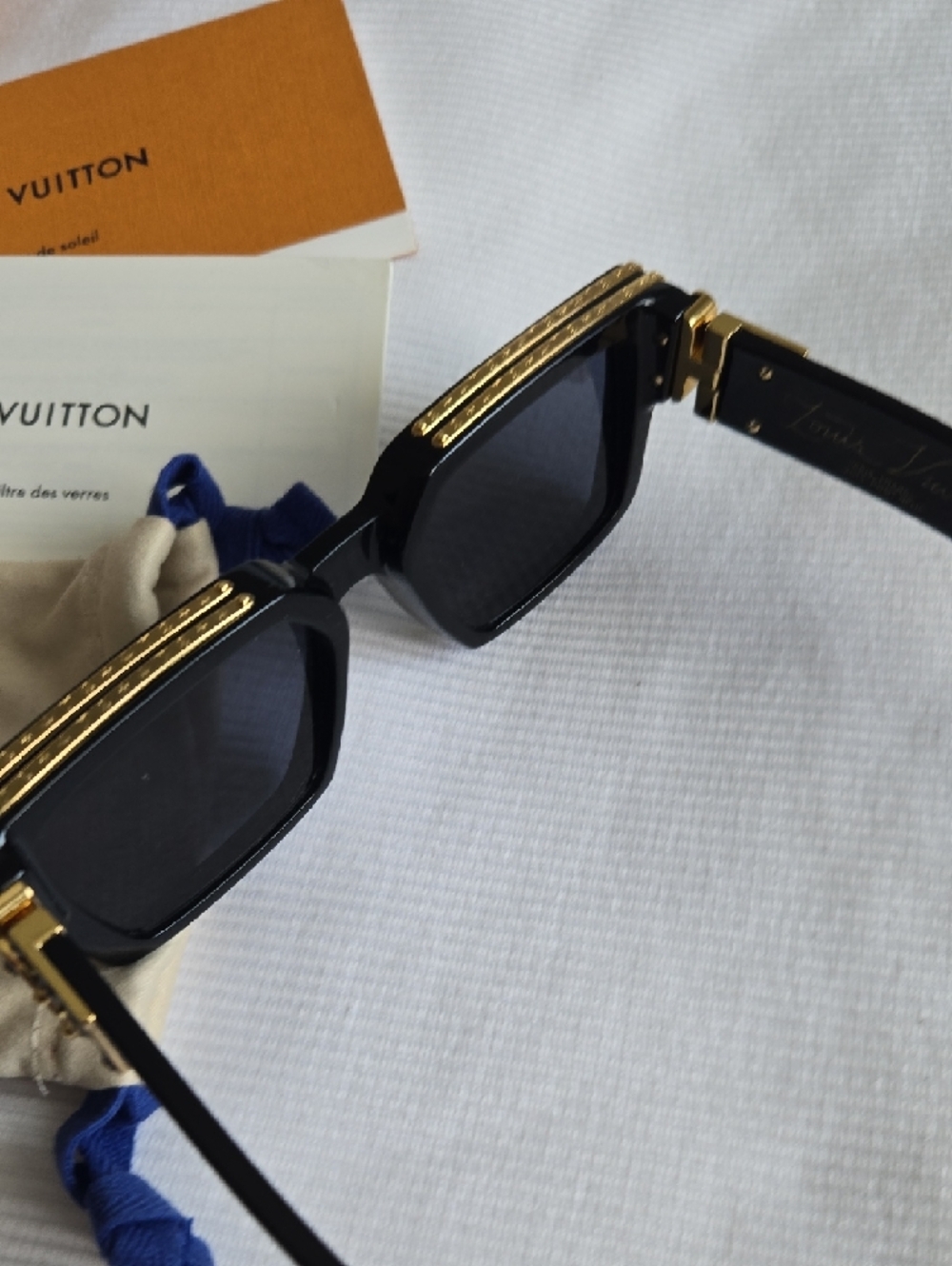 Louis Vuitton Millionaire Black and Gold  Sunglasses - Picture 5 of 8